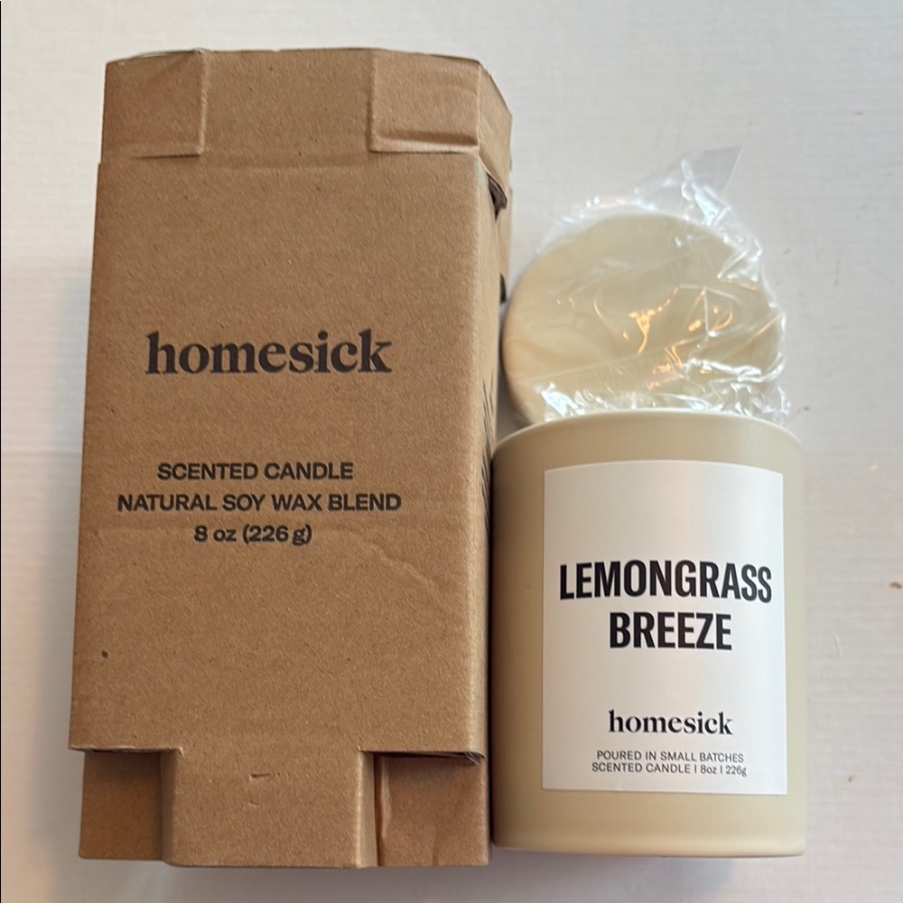 Homesick Lemongrass Breeze Scented Candle